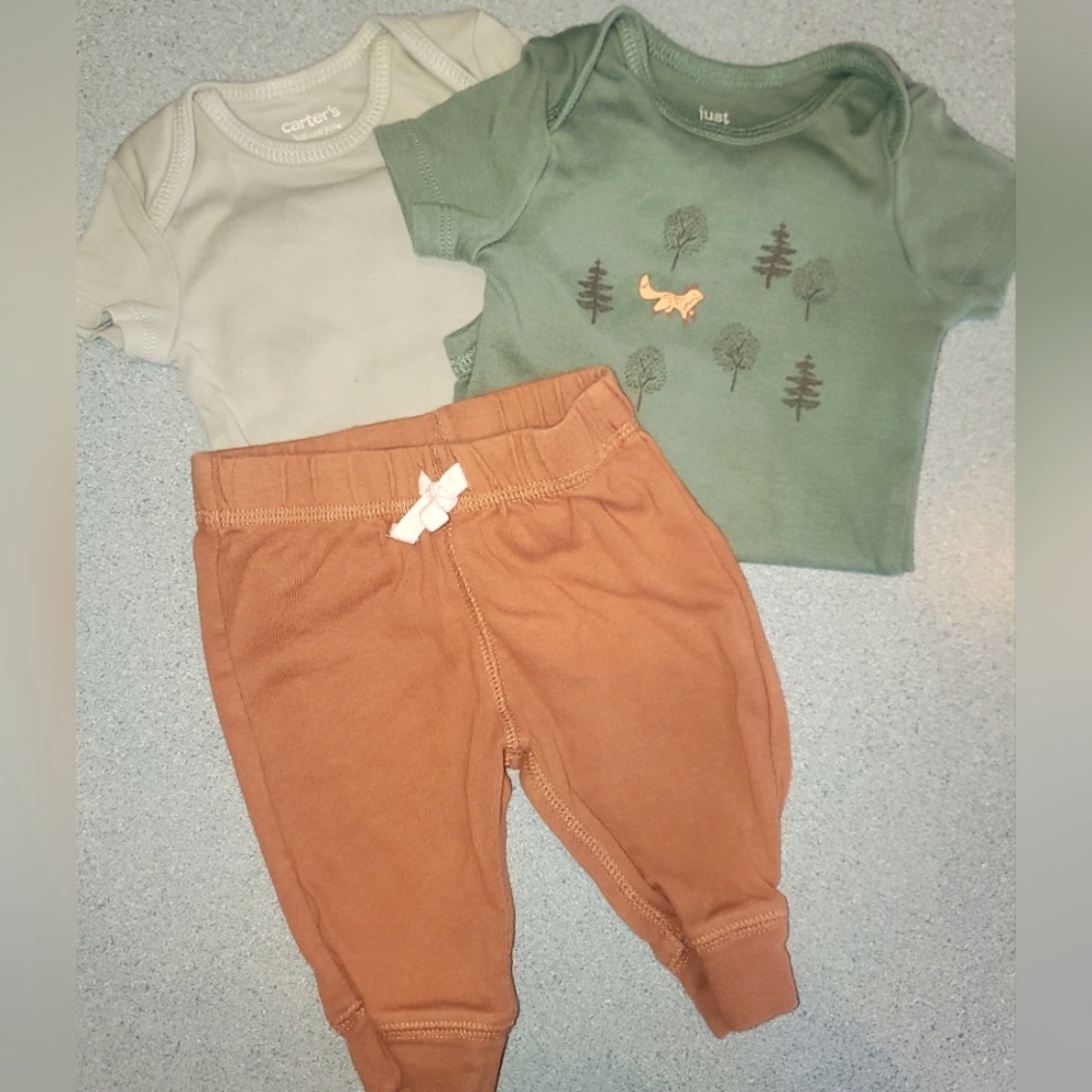 3/$8 Carter's 3-Piece Bundle